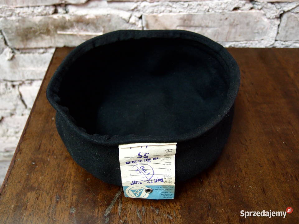 Beret filcowy produkcja polska PRL Bielsko Biała Pozostałe sprzedam