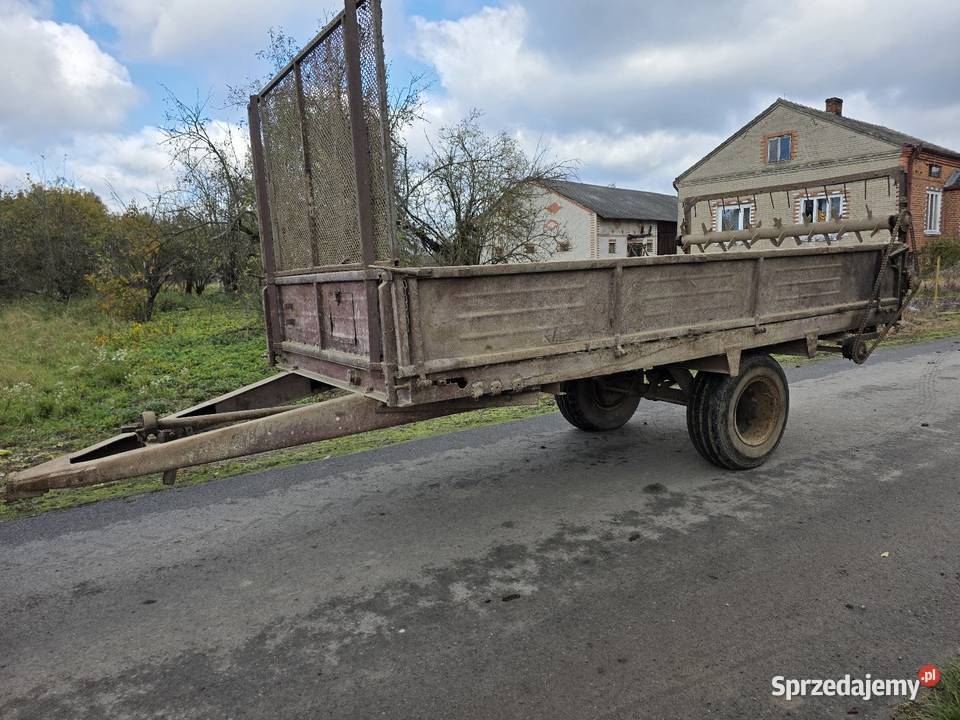 Rozrzutnik obornika jednoosiowy nieuszkodzony Maszyny rolnicze Samborzec