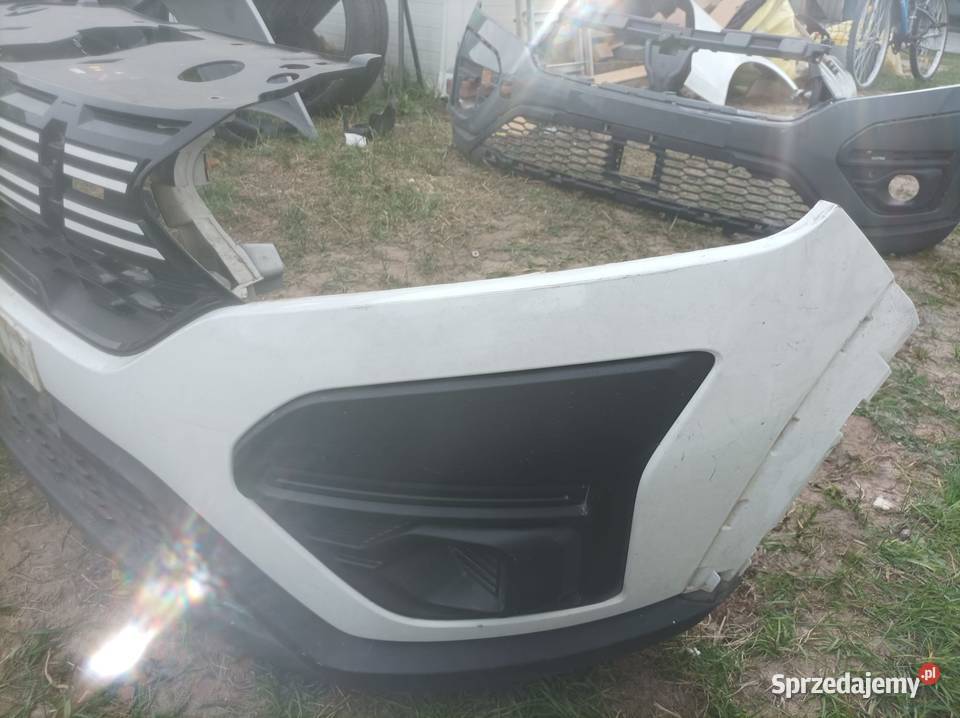 Zderzak Dacia jogger