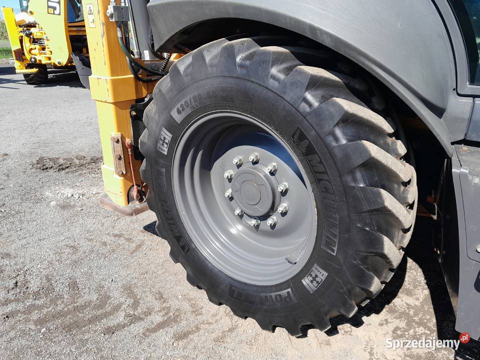 CASE 580SV 2023R KOPARKOLADOWARKA JCB CAT