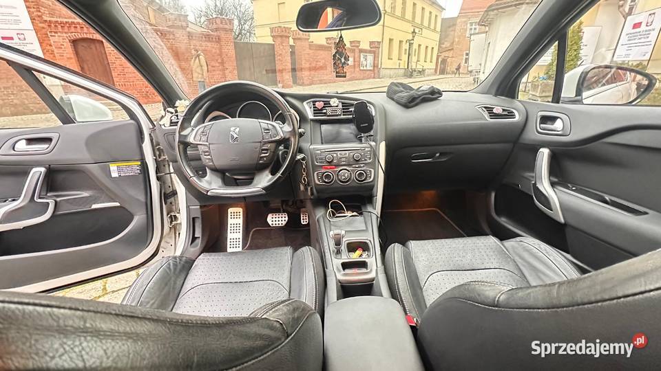 Citroen 16 DS4 2013 biała perła półautomat Samochody osobowe