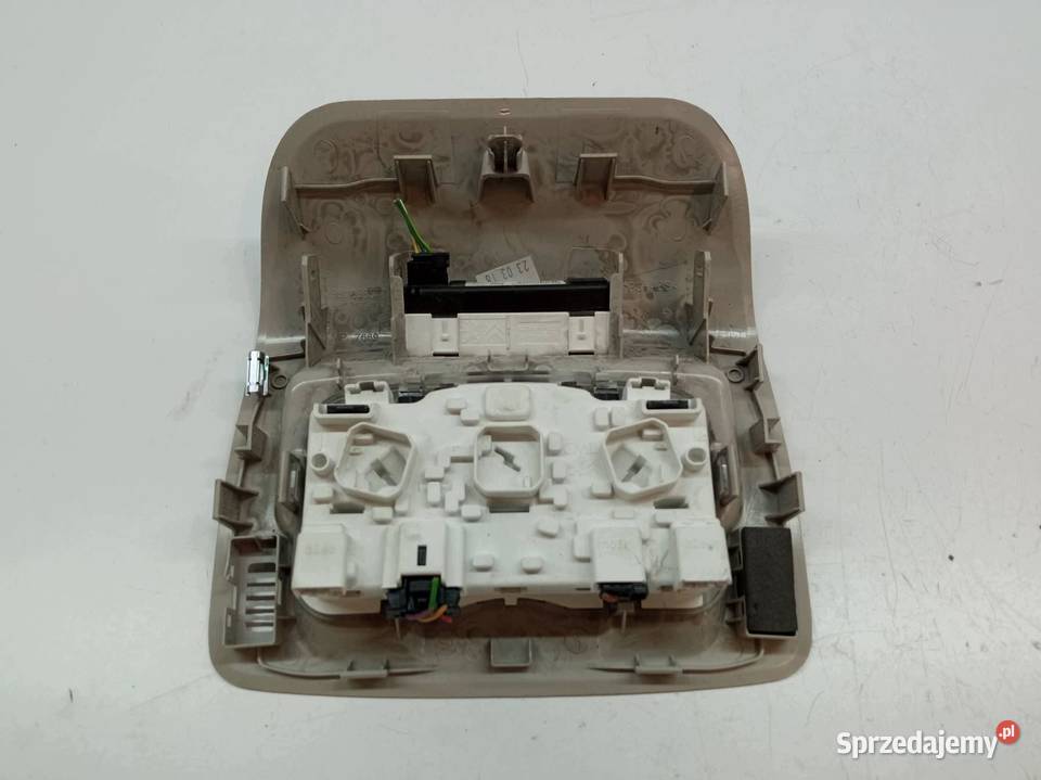 LAMPKA PODSUFITKI 96781445BJ Citroen C3 III Rok produkcji 2018 sprzedam