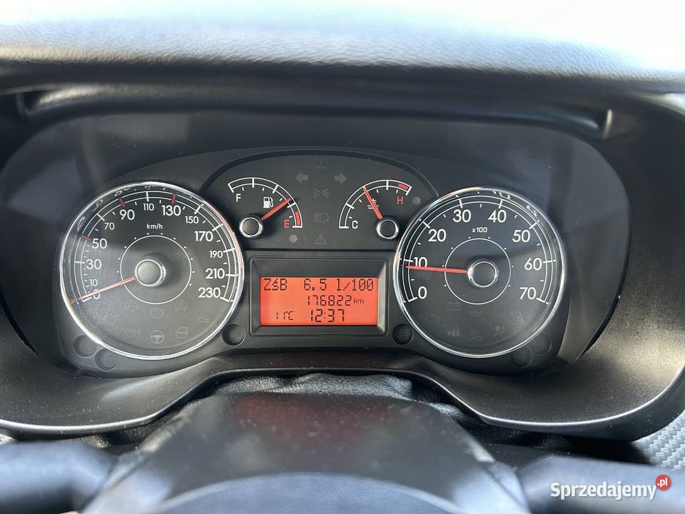 Fiat Grande Punto 12i Elegance Klimatyzacja ASR (kontrola trakcji) Grande Punto Ostrzeszów sprzedam