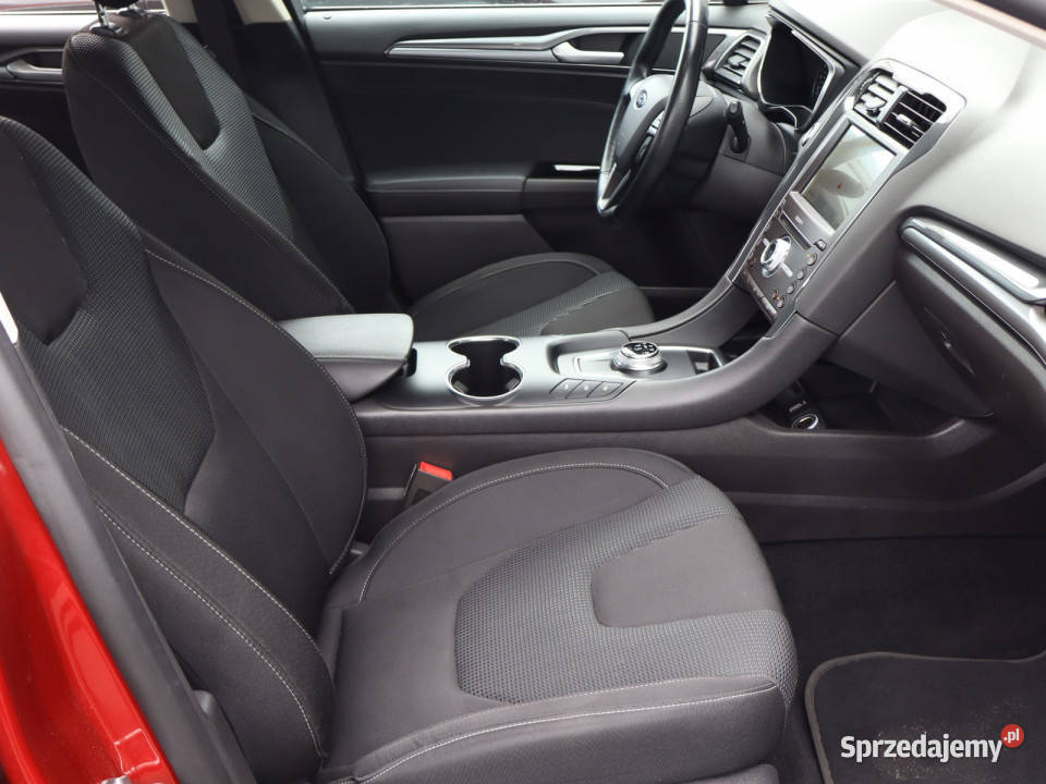 Ford Mondeo 20 EcoBlue asystent pasa ruchu