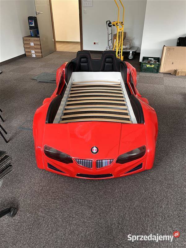łóżko podświetlane z dźwiękiem odpalania BMW Kowale sprzedam