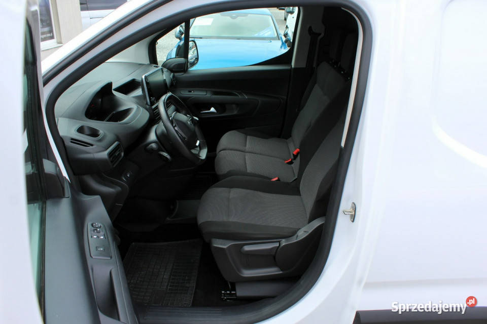 Peugeot Partner Długi 3os FV23 Kamera Navi 8 biały Sokołów