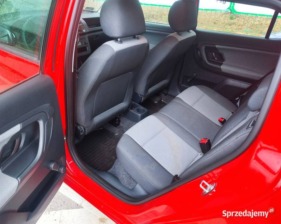 Ładna nie zgnita Skoda Fabia 12 benzyna 2012