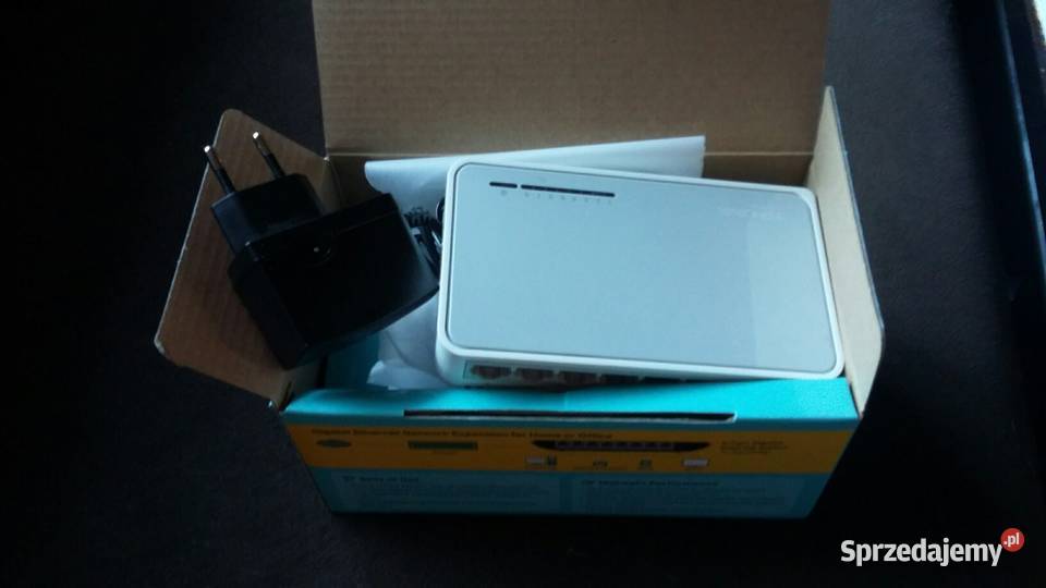 sprzedam switch tplink 8portowy TLSF1008D NOWY Z śląskie Knurów