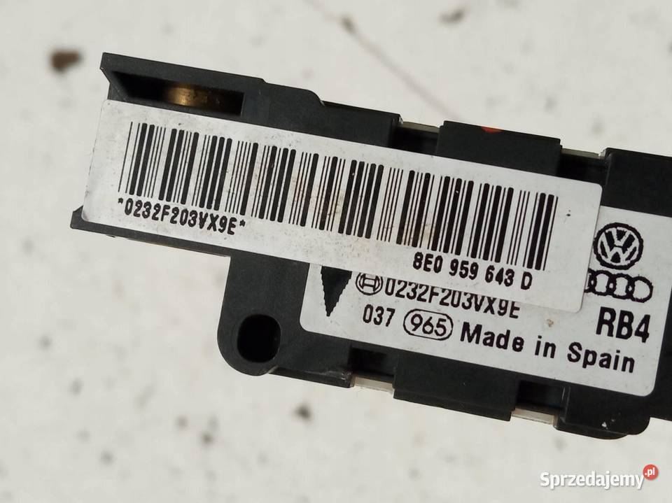 CZUJNIK SENSOR UDERZENIOWY 8E0959643D Volkswagen osobowe