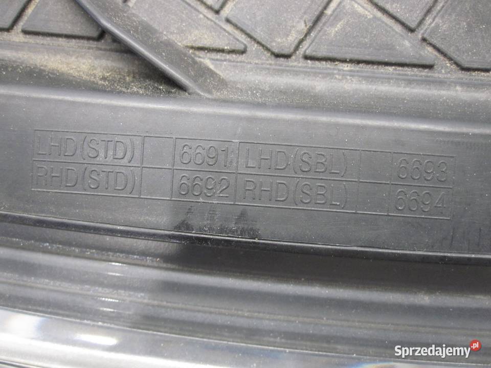 HYUNDAI I30 II 13r lampa prawa przód ANGLIK osobowe Kielce