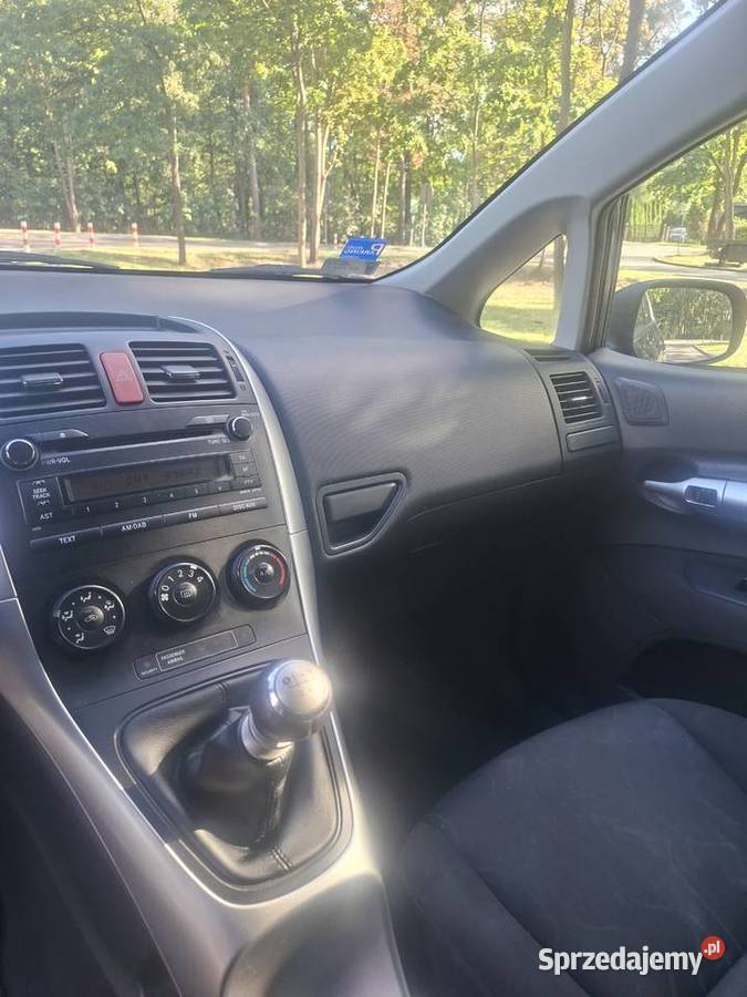 Sprzedam Toyote Auris Rok produkcji 2011