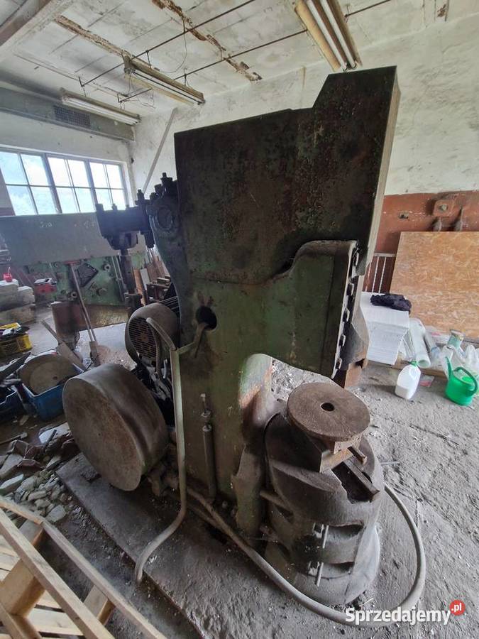 Młot kowalski resorowy kujawsko-pomorskie sprzedam