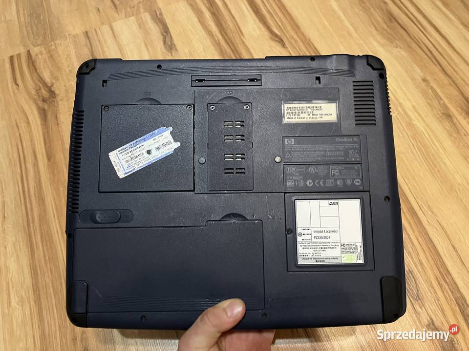 Zabytkowy laptop HP OmniBook XE3