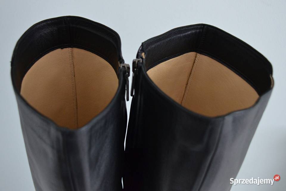 NIEPRZYZWOICIE SKROMNE kozaki The Seller na sprzedam