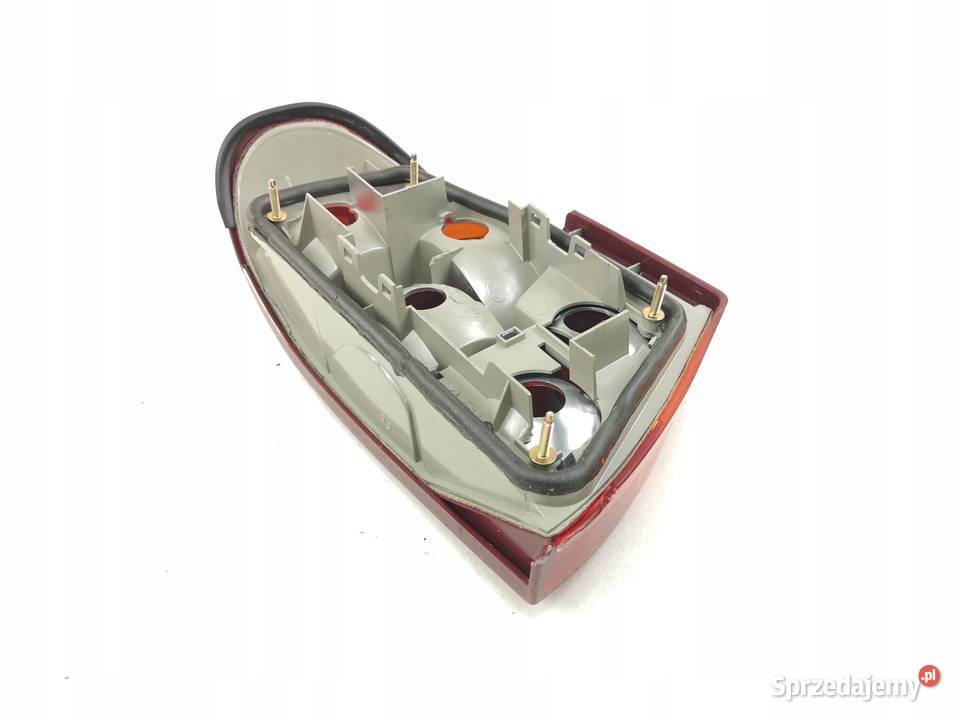 LAMPA PRAWY TYŁ VALEO FORD MONDEO I 9496 SEDAN osobowe sprzedam
