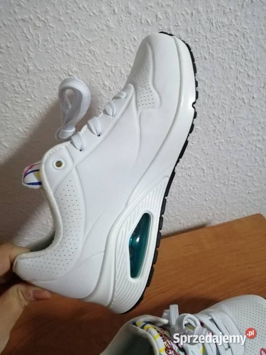 Skechers x J Goldcrown Uno spread the Love Zgorzelec