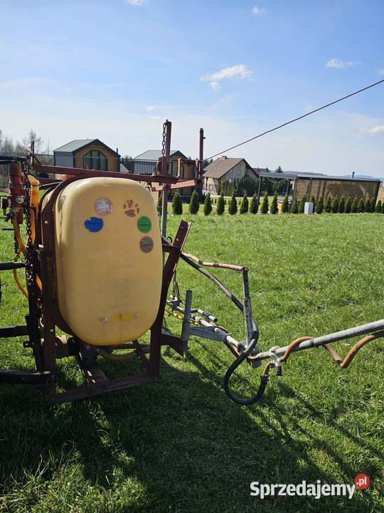 Opryskiwacz polowy ciągnikowy nieuszkodzony Zawieszane Górno