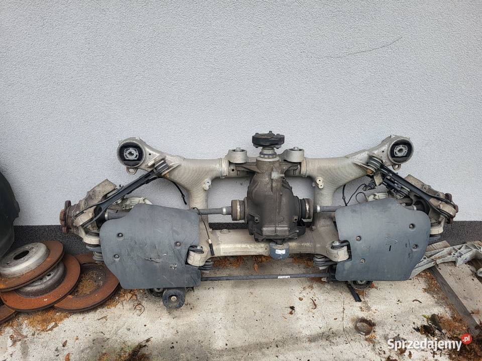 trawersa tył BMW G30 Xdrive
