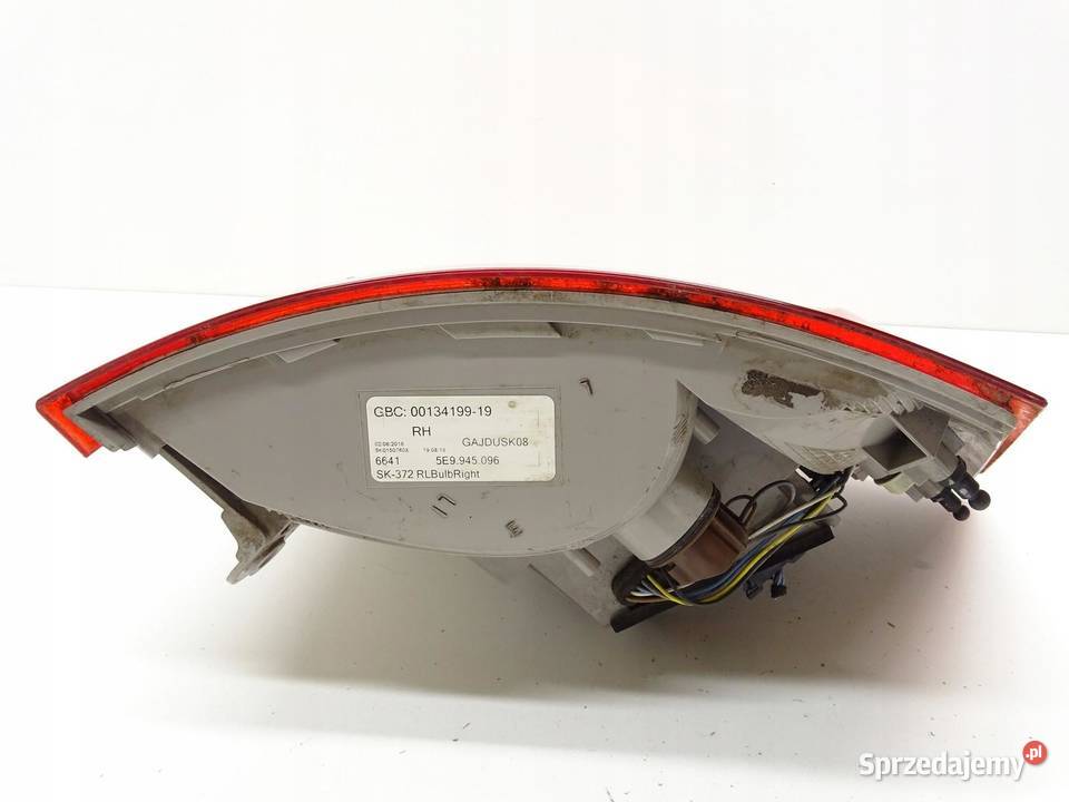 LAMPA PRAWY TYŁ PRAWA TYLNA SKODA OCTAVIA III 5E Lampy przednie małopolskie