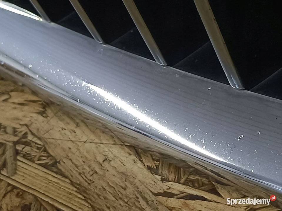 BMW 5 F10 F11 ATRAPA GRILL KRATKA W ZDERZAK LEWA Pleszew