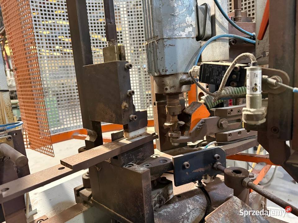 Frezarka do zarabiania końcówek Comec FTCDCA680 sprzedam