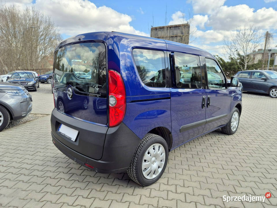 Opel Combo ładne Combo D 2011 1368cm3 Konstancin-Jeziorna