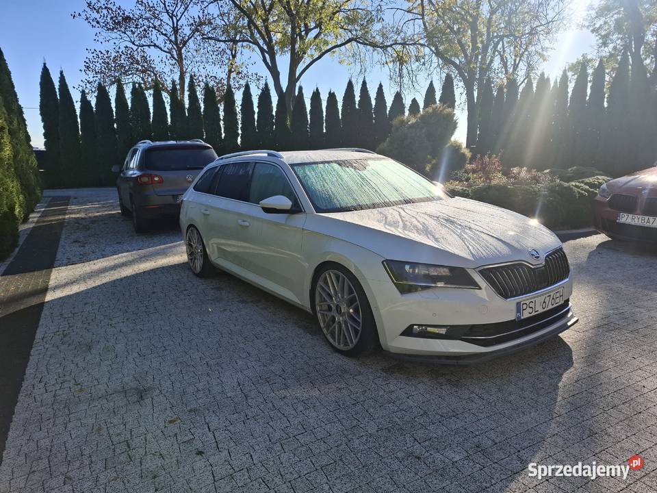 Skoda Superb Kombi DSG Sport Orchowo