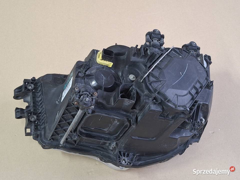 MERCEDES AROCS ANTOS REFLEKTOR PRAWY ORYGINAŁ Bieleń