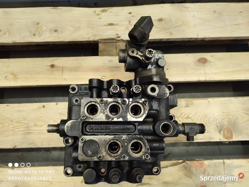 Kolektor hydrauliczny 84143470 HOLLAND T6180 Wilkowo