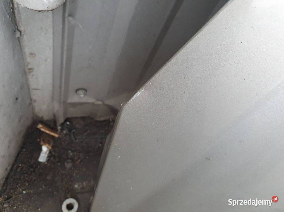 MASKA PEUGEOT 207 SW Lipno