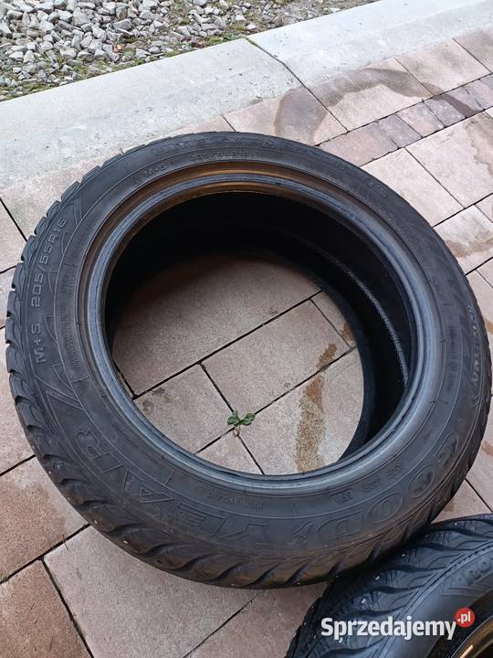 Opony Zimowe Kolce 20555 16 Goodyear Ultragrip Samochodowe Rzeszów