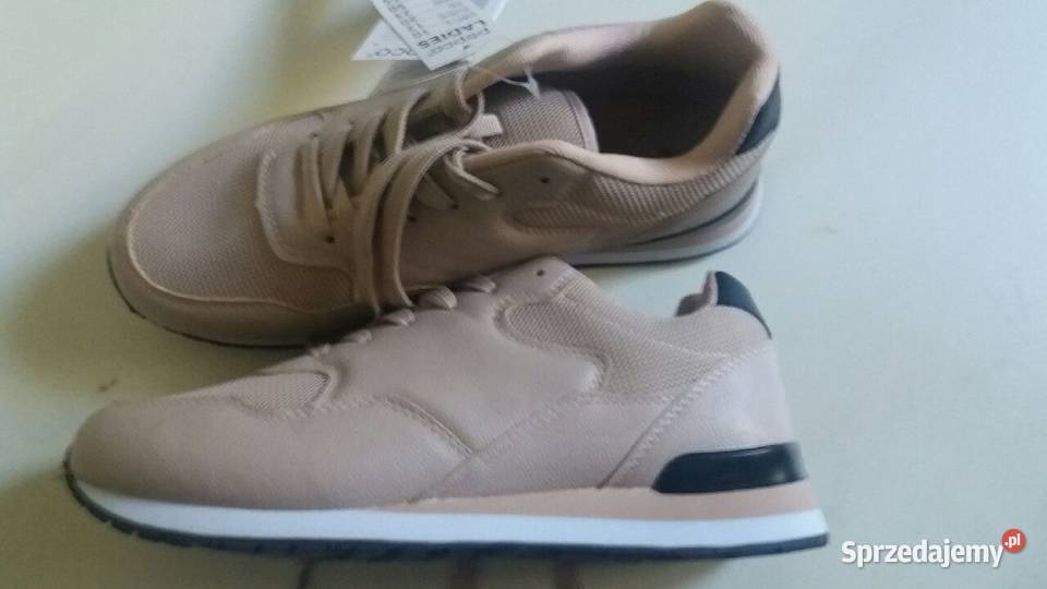 Nowe sportowe buty damskie Obuwie sportowe