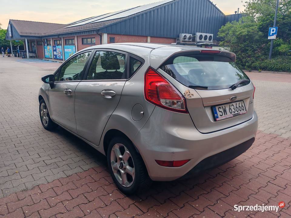 Ford Fiesta 2013 125 82