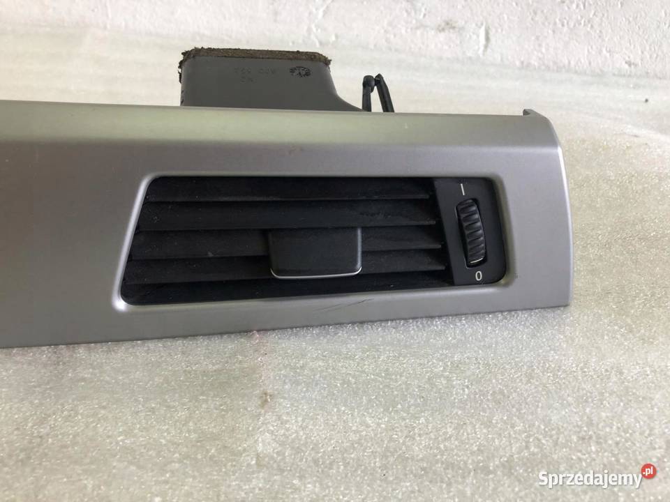 LISTWA OZDOBNA DESKI KRATKI 7132845 BMW E90
