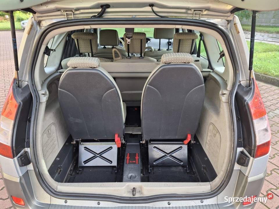 Renault Scenic 16 ben z gazem 7 osobowy 2004 łódzkie