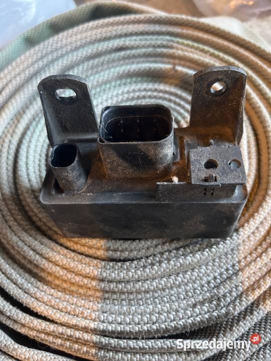 Przekaźnik świec żarowych Mercedes w211 pa6gf30
