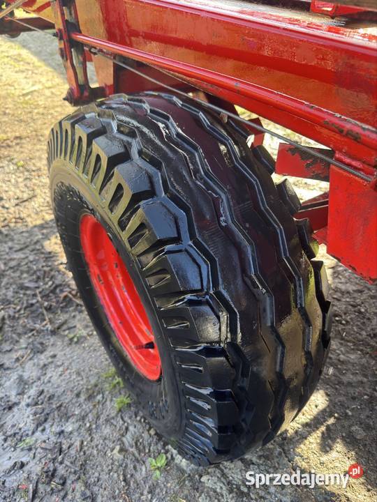 Przyczepa samozbierająca przyczepy Słopnice