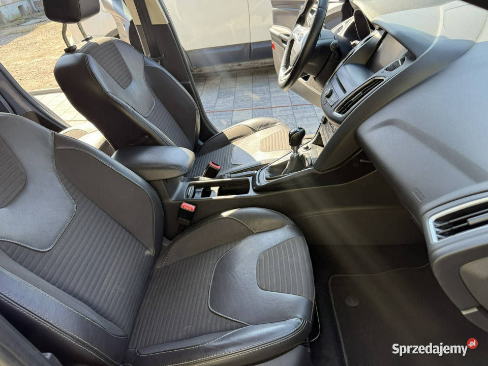 Ford Focus TIANIUM Bezwypadkowy bogato klimatyzacja