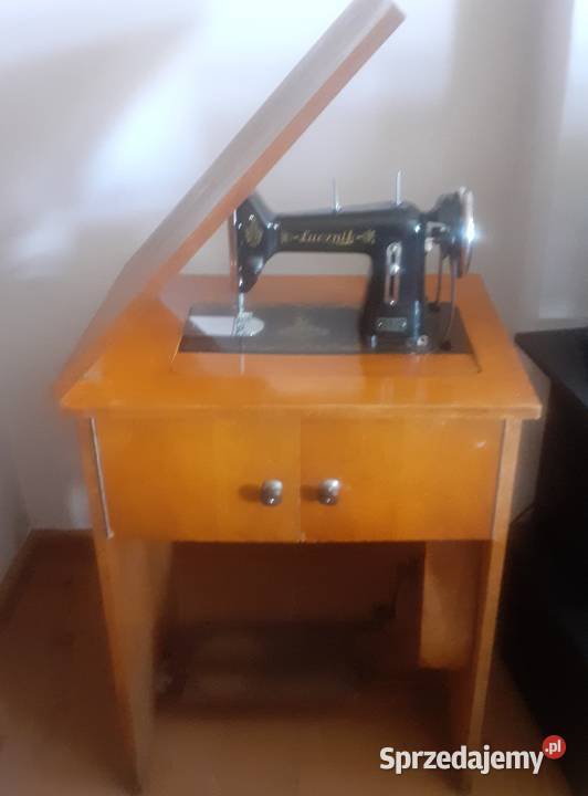 Maszyna do szycia Łucznik Sławno