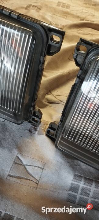 Lampy lampa przednie Mercedes w 123 komplet Tarnów