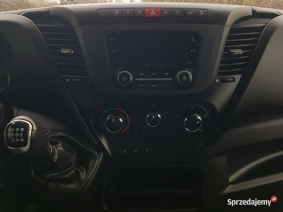 Iveco Daily KONTENER NISKOPODŁOGOWY 443x223x242 nieuszkodzony Iveco śląskie Poręba