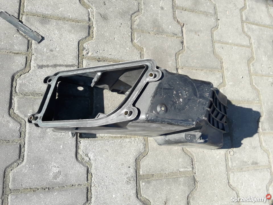 Mercedes E W210 OBUDOWA BEZPIECZNIKÓW 2105400250 Częstochowa