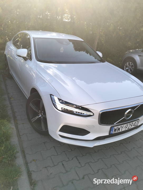 Volvo S90 D4 Momentum Zygmuntowo