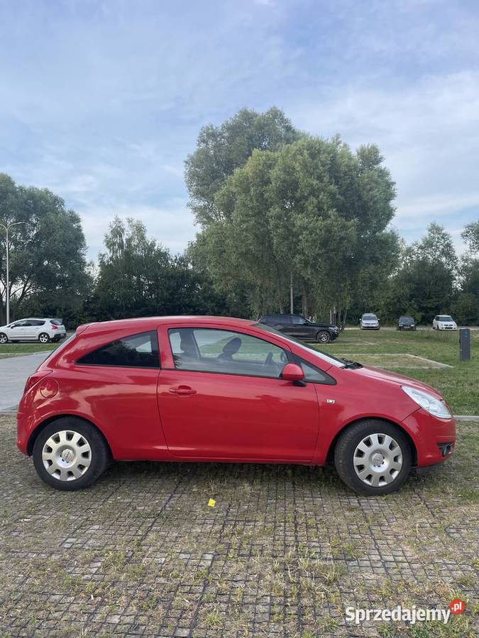 Opel Corsa 14 benzyna klima 2010 r sprzedam