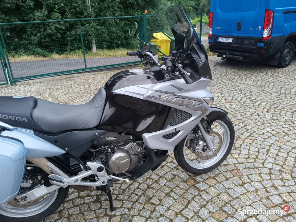 Honda Varadero xl 1000 wtrysk kufry bezwypadkowy dolnośląskie Bolków