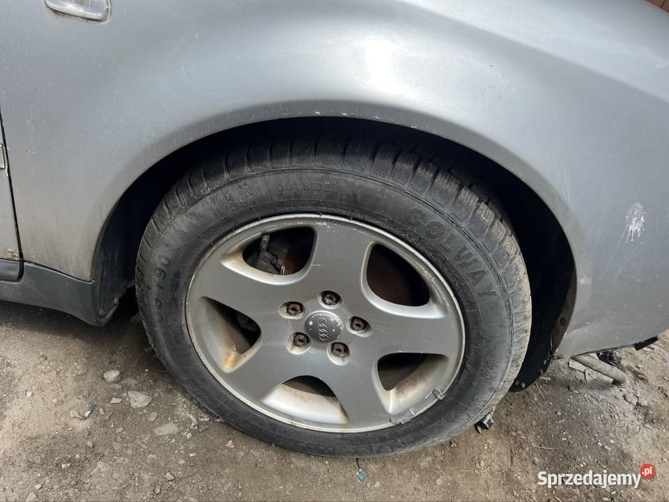 Audi A6 C5 kolor LY7W na części kupiony w polskim salonie Sosnowiec