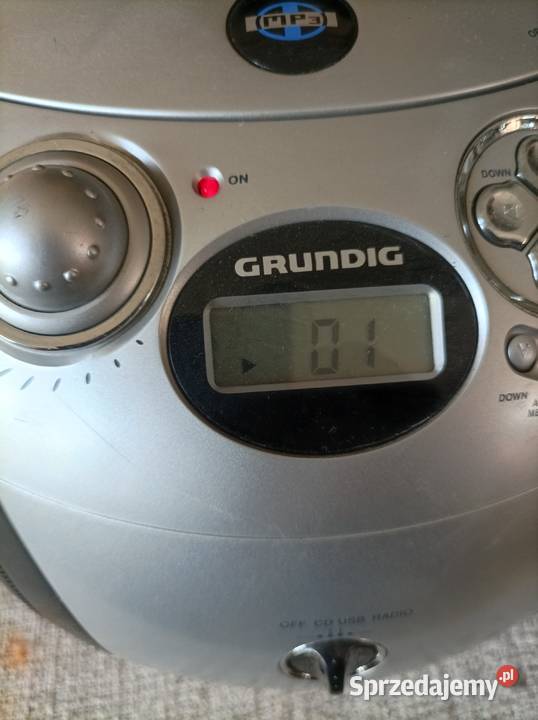 Grundig RCD 1440 USB radiomagnetofon z CD MP3