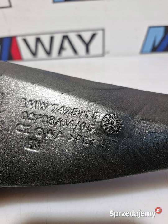 BMW X1 F48 WYGŁUSZENIE KLAPY BAGAŻNIKA TYŁ Bagażniki