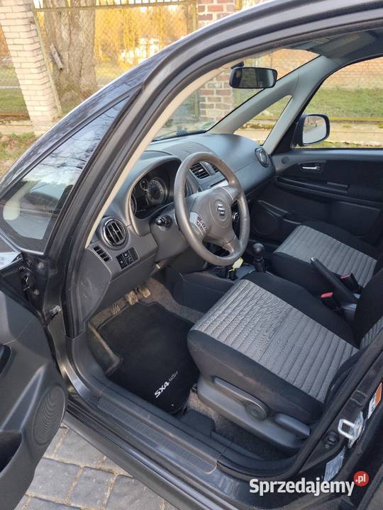 Świeżo sprowadzony śliczny Suzuki SX4 Krasnobród