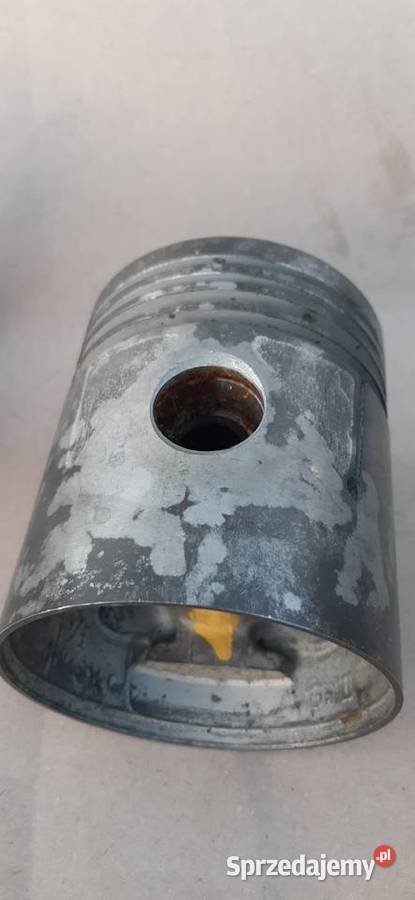 2 x TŁOK FSO Fiat 125p mazowieckie